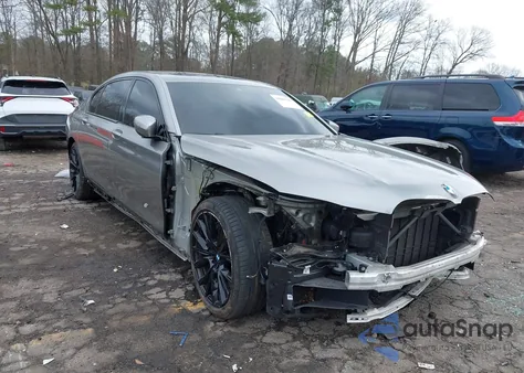 2021 BMW 750I xDrive из США, поврежденный, VIN WBA7U2C00MCF40155